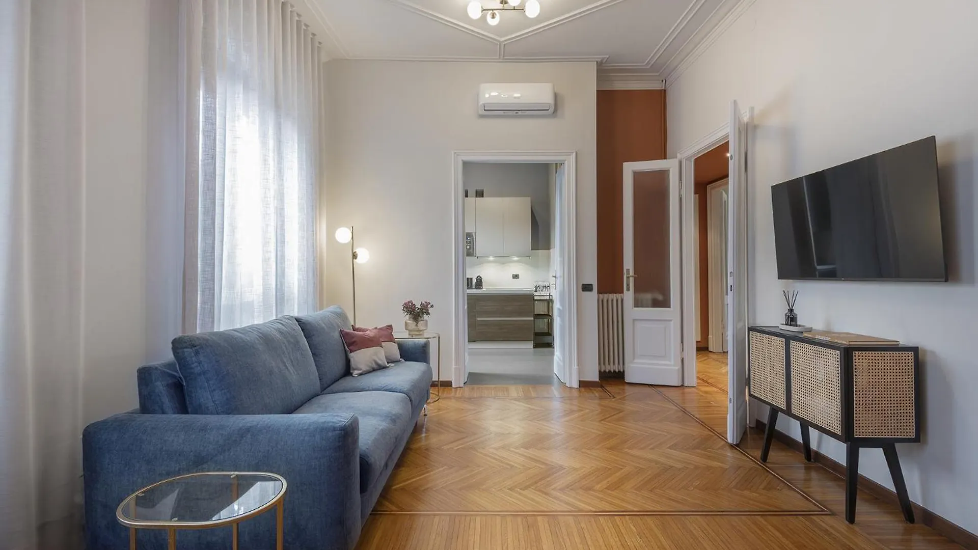 Fifty Eight Suite Milan Montenapoleone Two Bedrooms Италия